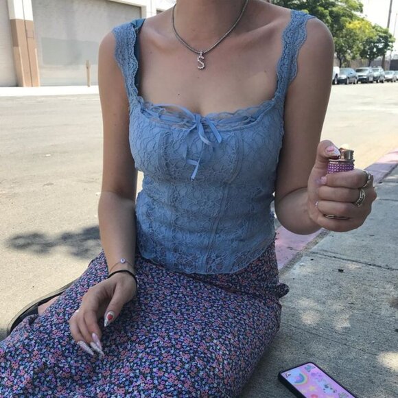 UNIF Melody lacy bustier style camisole top - Picture 2 of 9